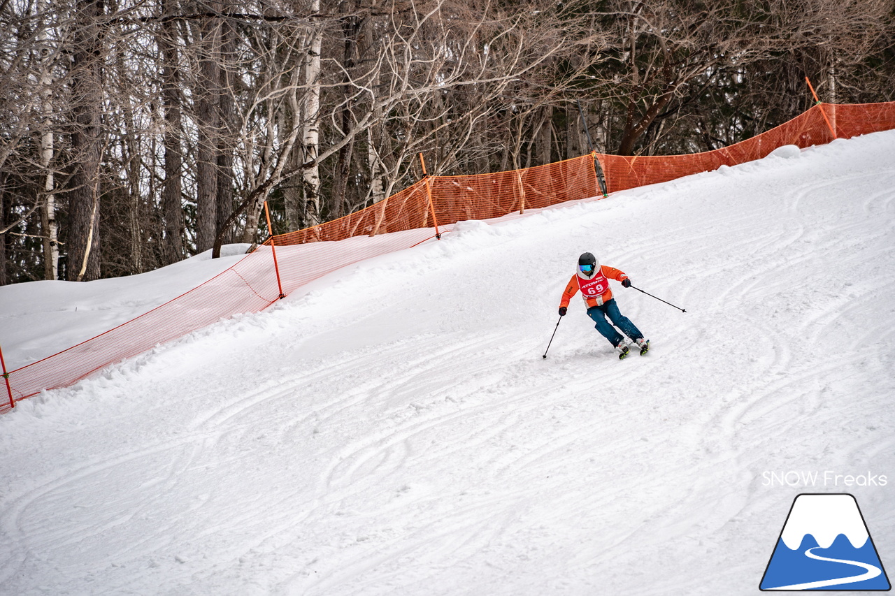 なんと約10年ぶりの「技術選」撮影?! PREMIER SKI ACADEMY presents 『2026プレミアカップ・スキー技術選』レポート！｜朝里川温泉スキー場